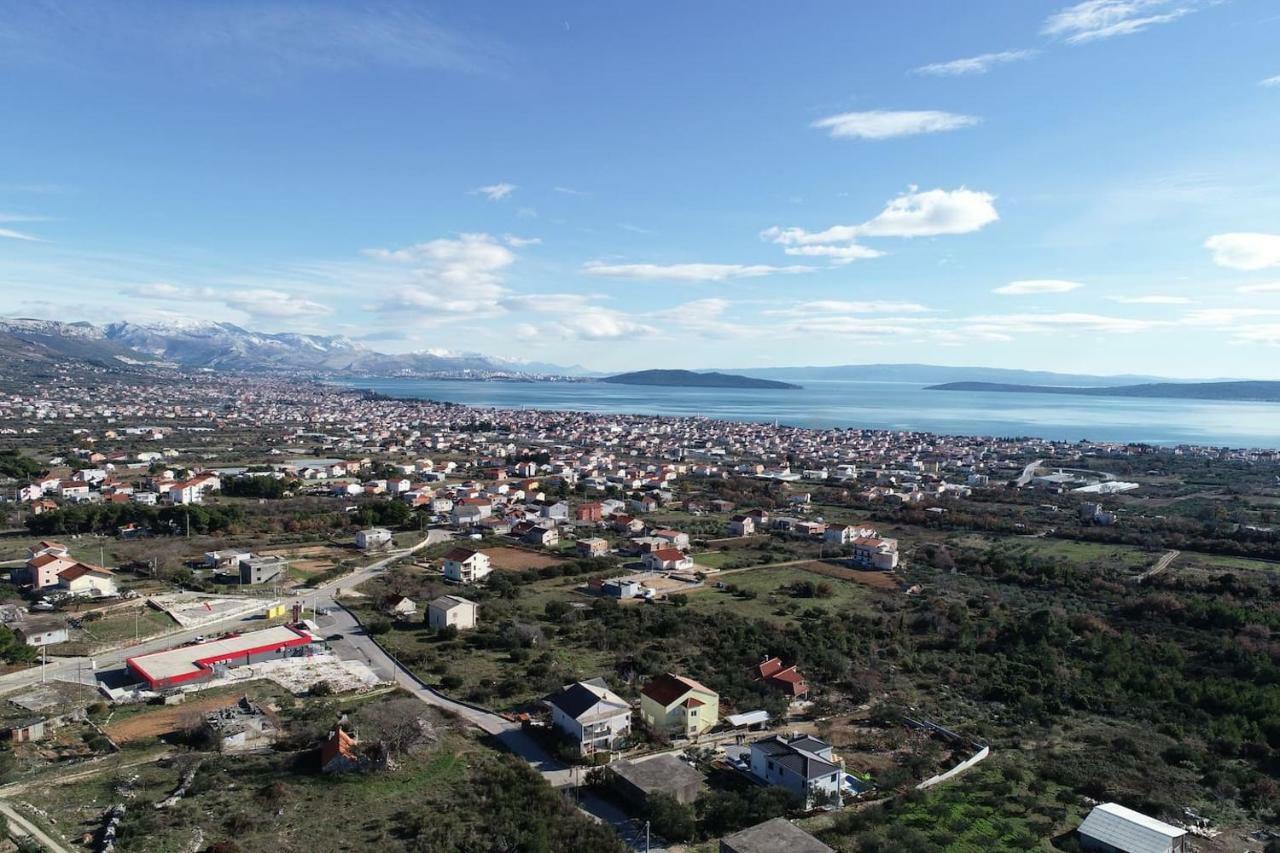 The Globetrotter'S Residence Кастель-Нови Экстерьер фото